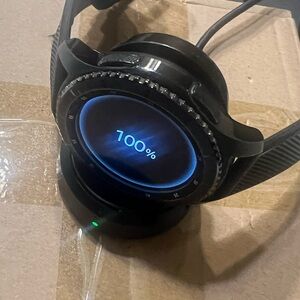 Samsung -Gear s3 frontier Black Smartwatch with Charging Dock (F)